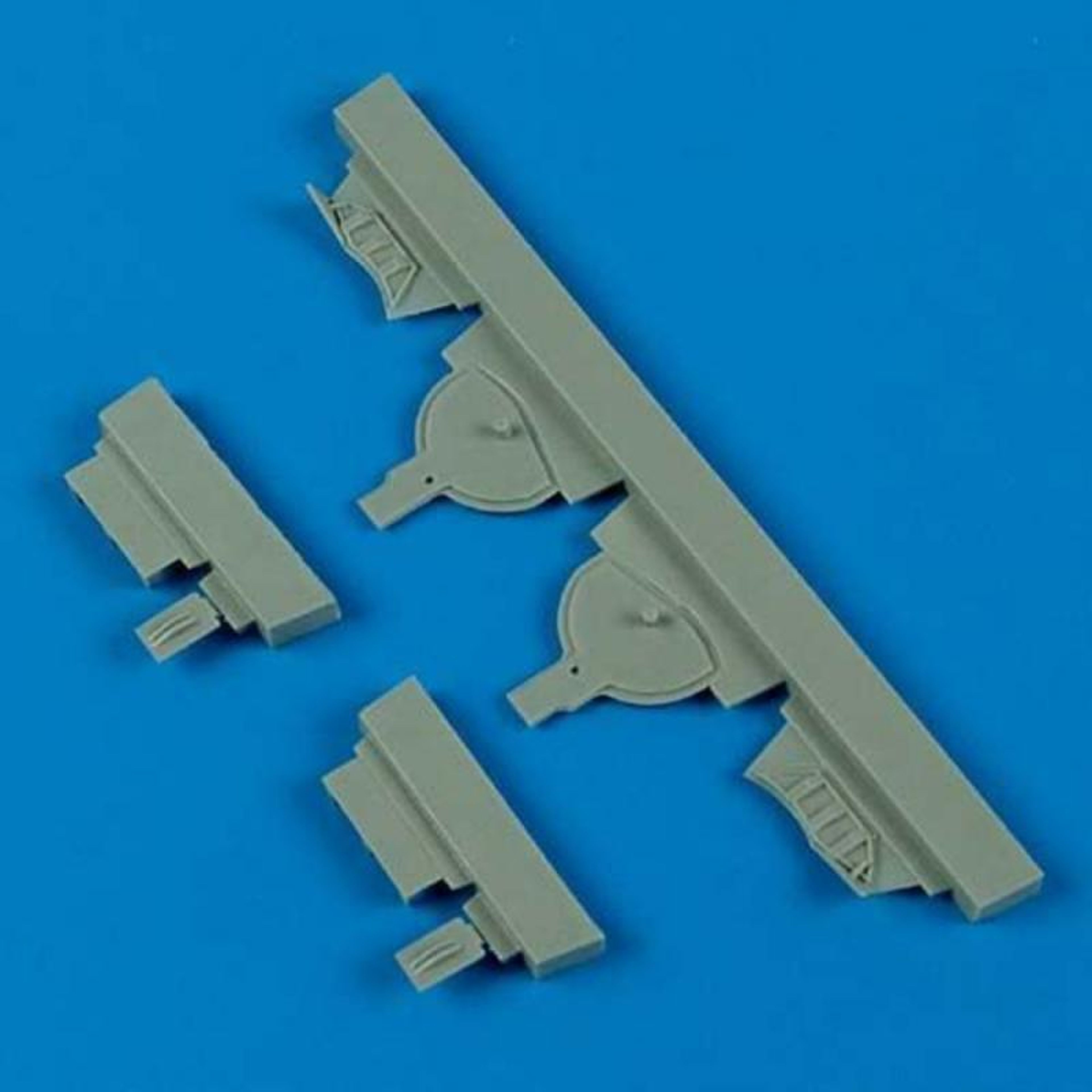 A6M5 Zero - Undercarriage covers [Hasegawa]